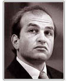 http://www.chessgames.com/portraits/alexanderbeliavsky.jpg