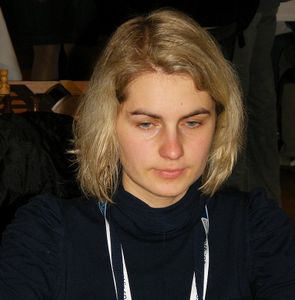 E Maksimova