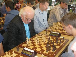 V Zhuravliov