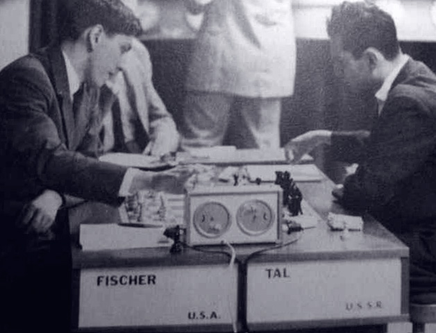 Robert James Fischer vs Mikhail Tal (1962) Running on M.T.